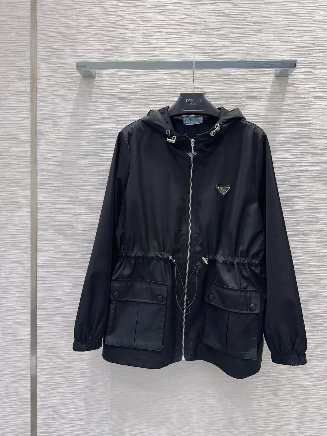 2026 New Nylon Hooded Windbreaker Women's Waist-Cinching Triangle Logo Short Jacket Spring Autumn Casual Utility Coat