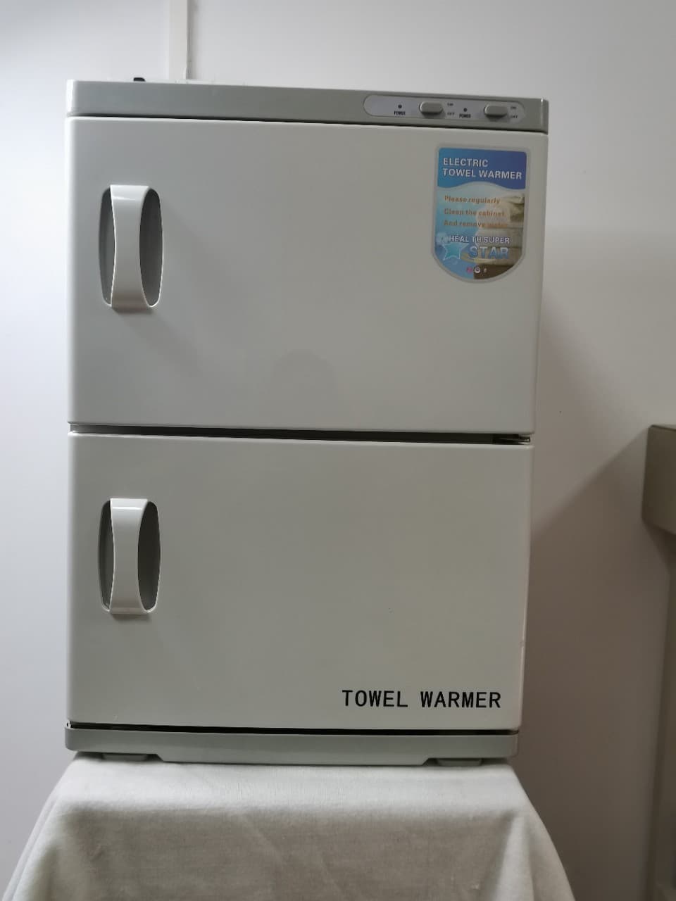 Double-Layer Large Capacity UV Towel Warming Moisturizing Heating Sterilizer for Beauty/Hair Salons & Hotels