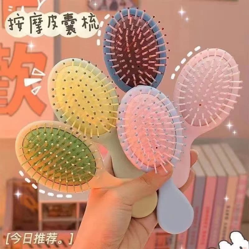 Mini Cute Portable Cushion Comb Massage Comb Small Comb Women Air Cushion Comb Portable Travel Comb Home Use Hairbrush