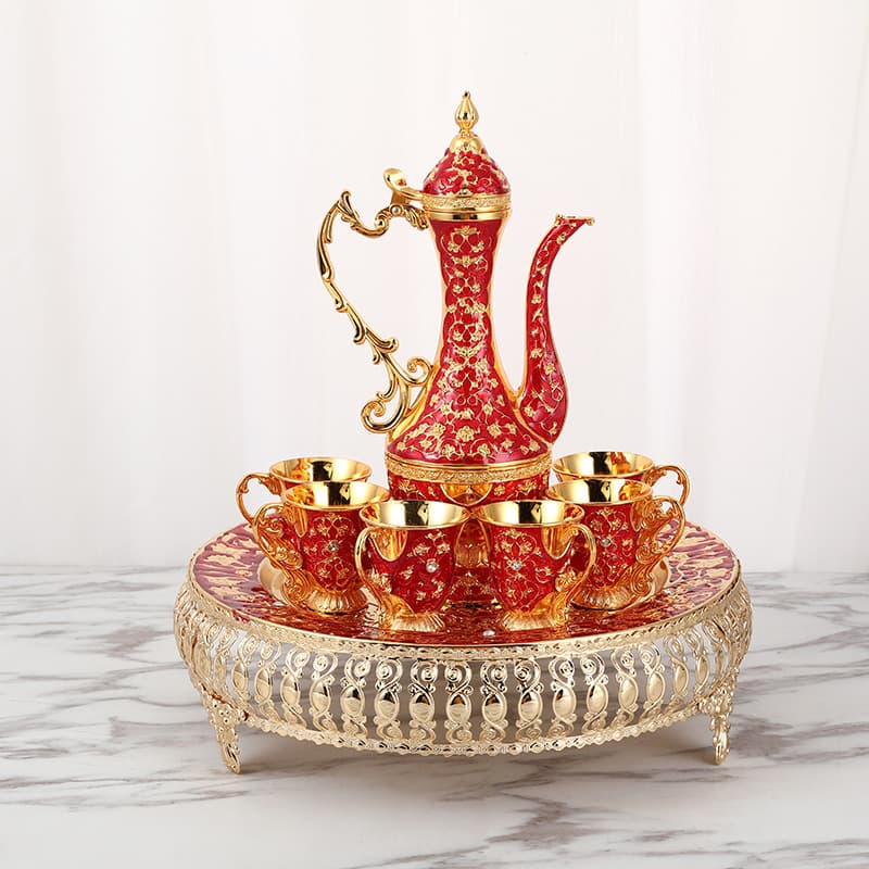 Elegant Home Use Mini Wine Glasses European Metal Wine Pot One-cup Classical Gift Ornaments Small Utensils Suit