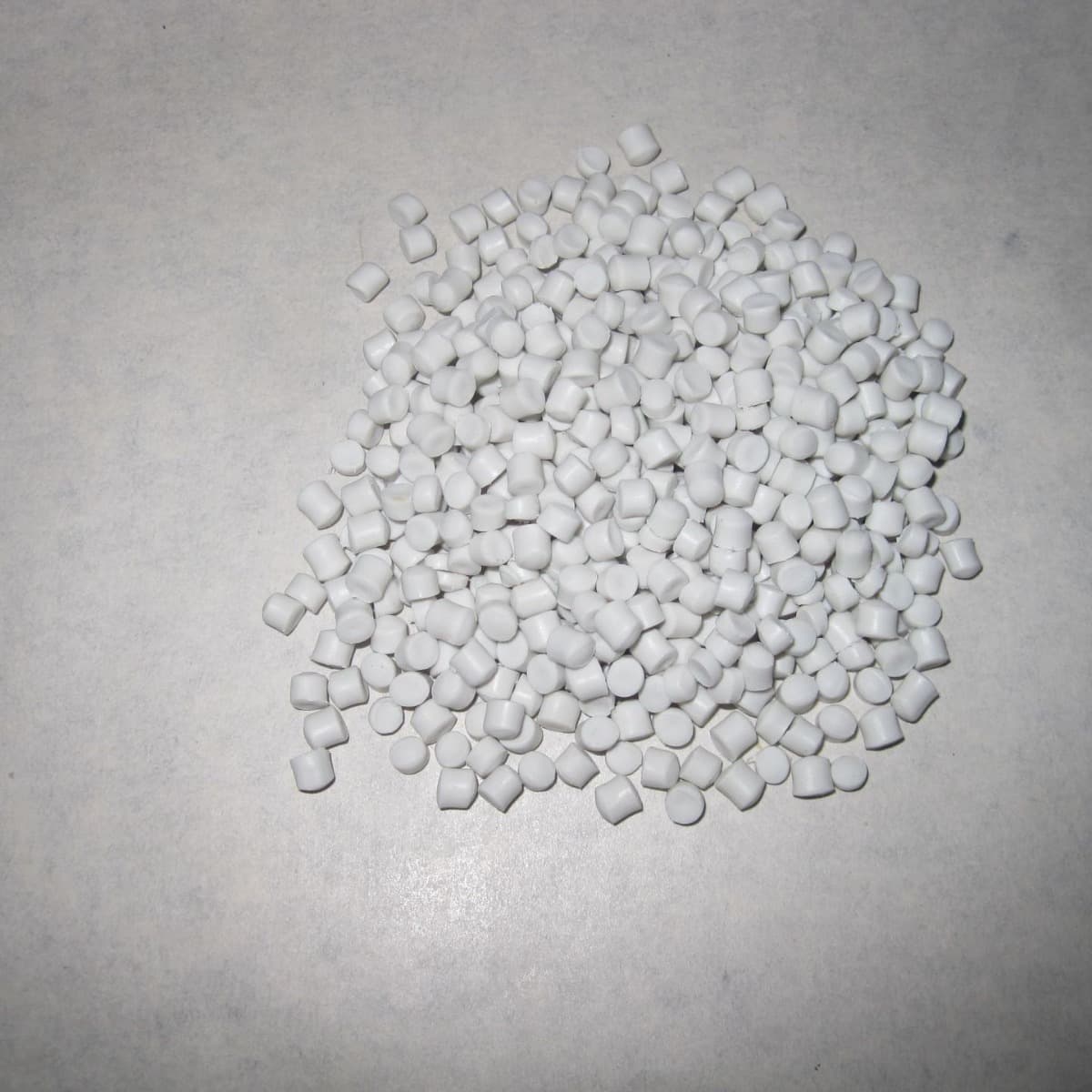 Supply Soft PVC Recycled Material, Suitable for Plug and Accessory Injection Molding