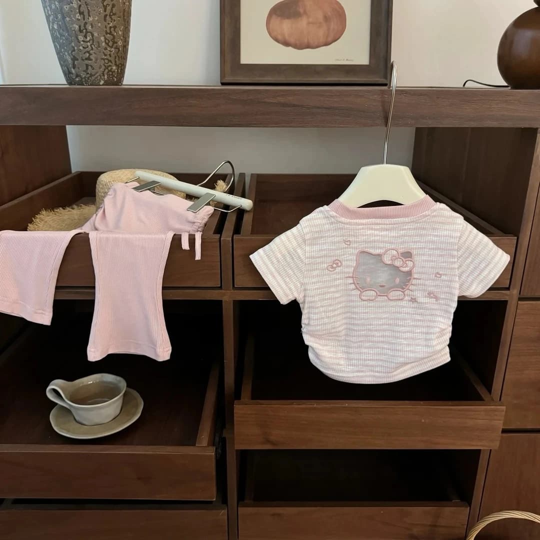 [Tian Xiaosi] Pink! Original Baby Girl Sweet Pink Stripe KT Short Sleeve Diaper Shirt Supermodel Pants Set Trendy