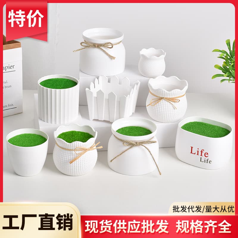 Creative Foam Flocked Simulation Potted Plant for Home Decoration and Floral Arrangements, Plastic Planter