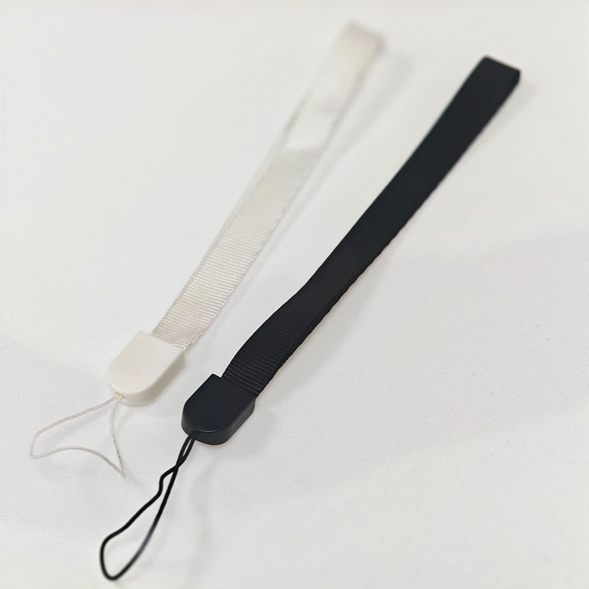 Factory Flash/Light-up Sticks with Lanyards, Short Wristbands for Celebrity Concert Fans' Light Sticks