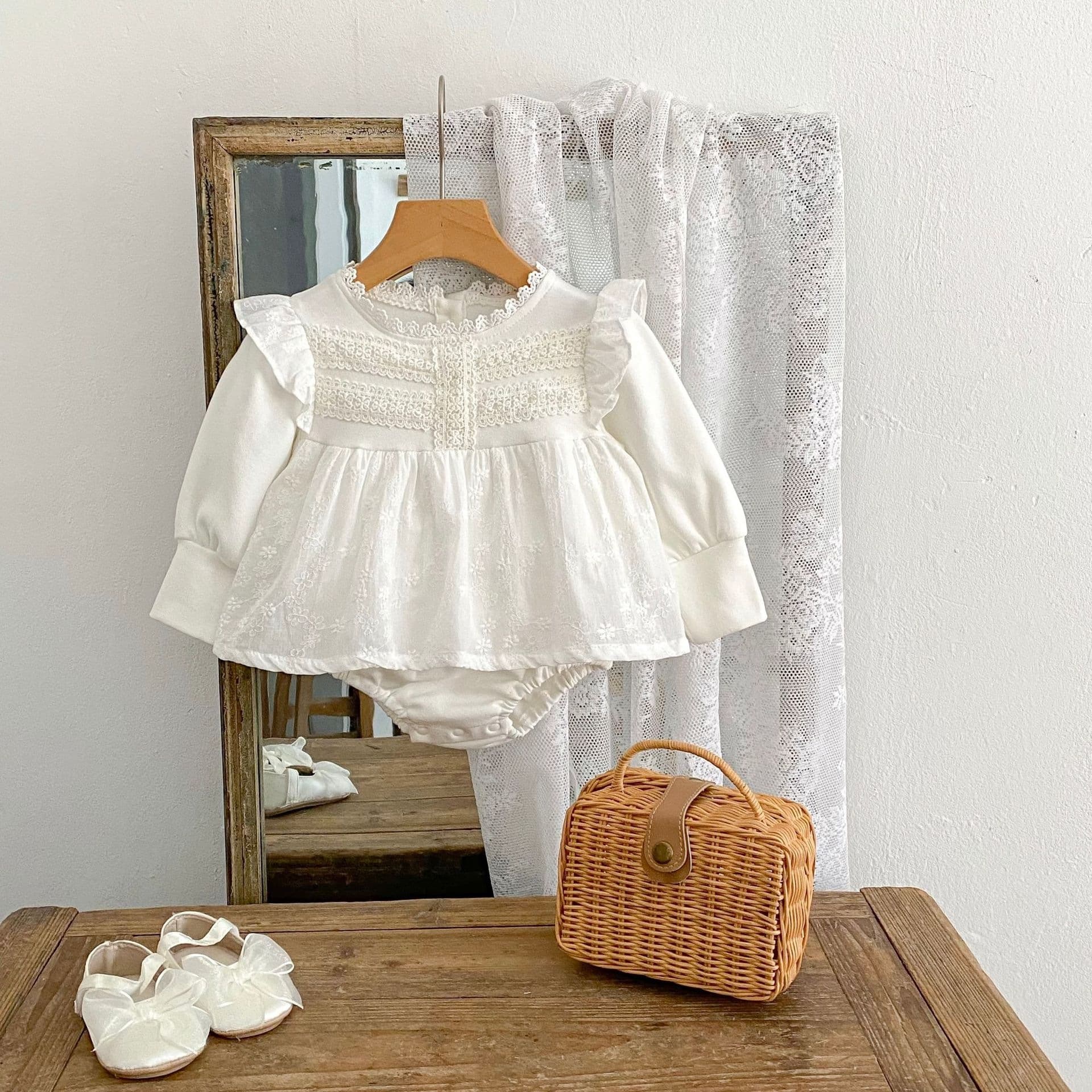 2026 spring infant girl baby clothes embroidered fake two-piece skirt 0-2 years old baby solid color skirt