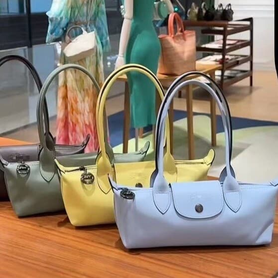 French Dragon 2026 New Baguette Bag Lambskin Dumpling Bag Commuter Handbag Shoulder Crossbody Underarm Bag