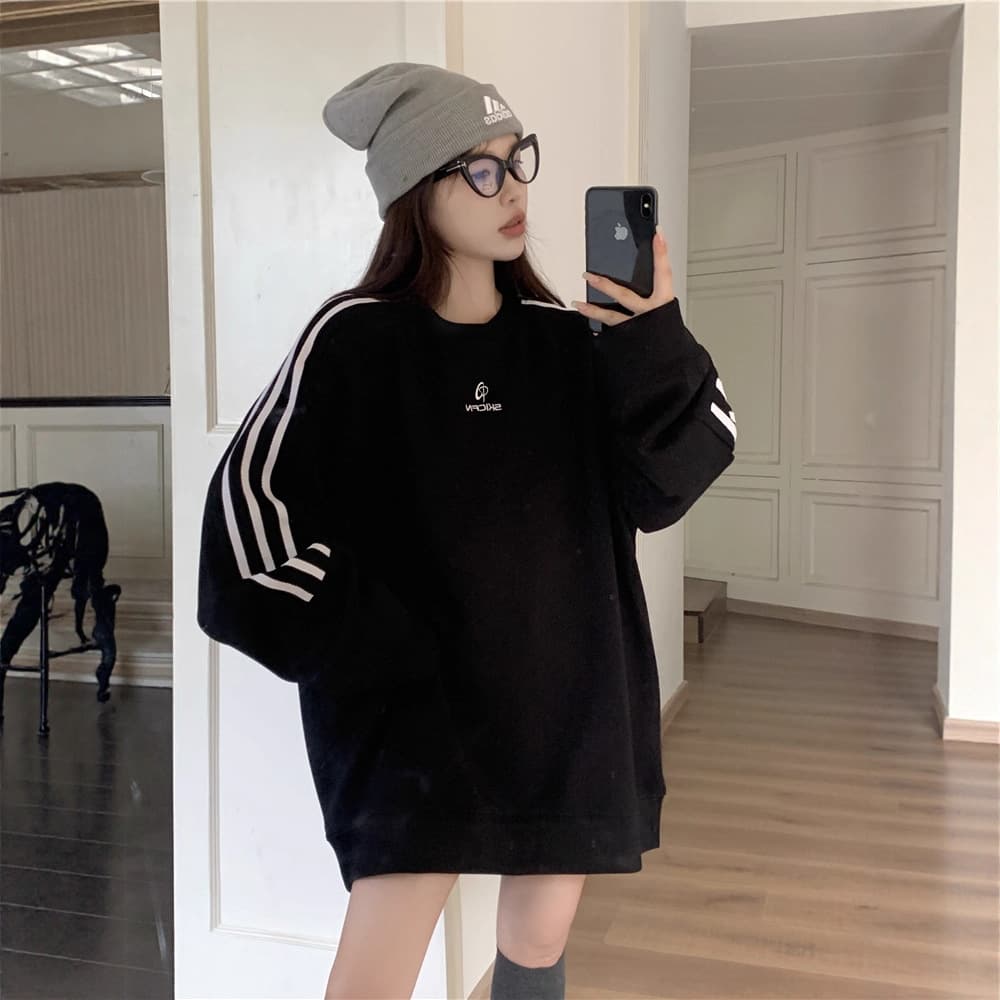Black Letter Embroidered Sweatshirt for Women, Mid-Length Hip-Covering Loose Casual Style with Stripes, Spring/Autumn/Winter
