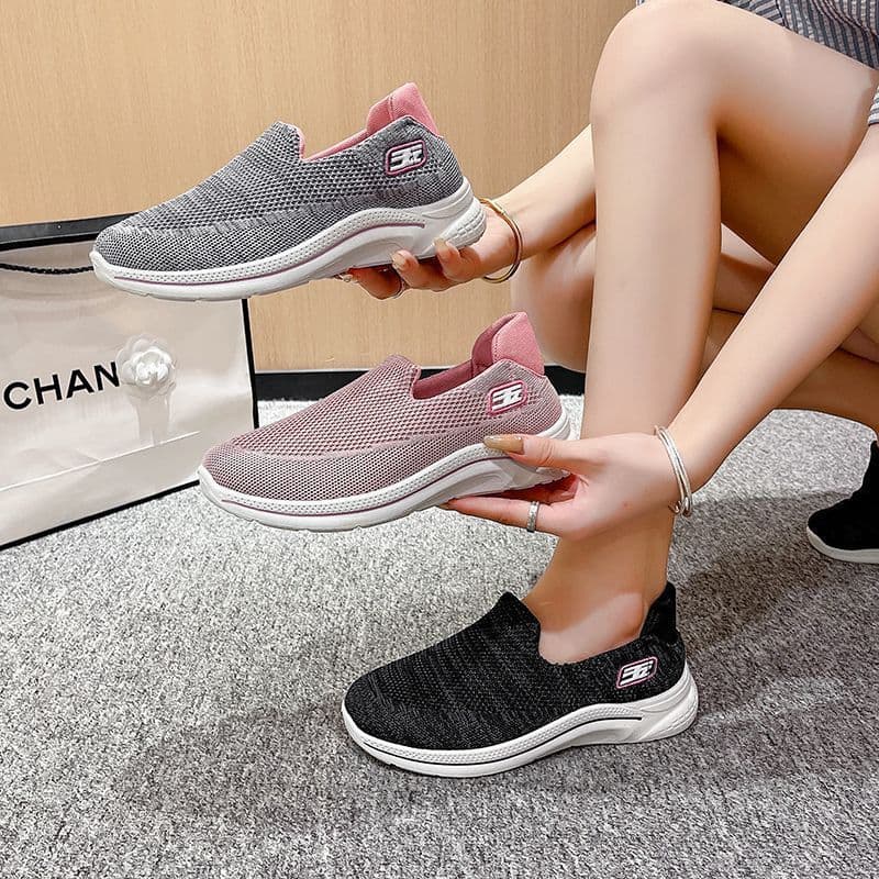 M300-7 Spring/Autumn New Ultra-Light Slip-On Walking Shoes for Elderly Women, Comfortable Grandma Shoes for Walking, Export Cross-Border