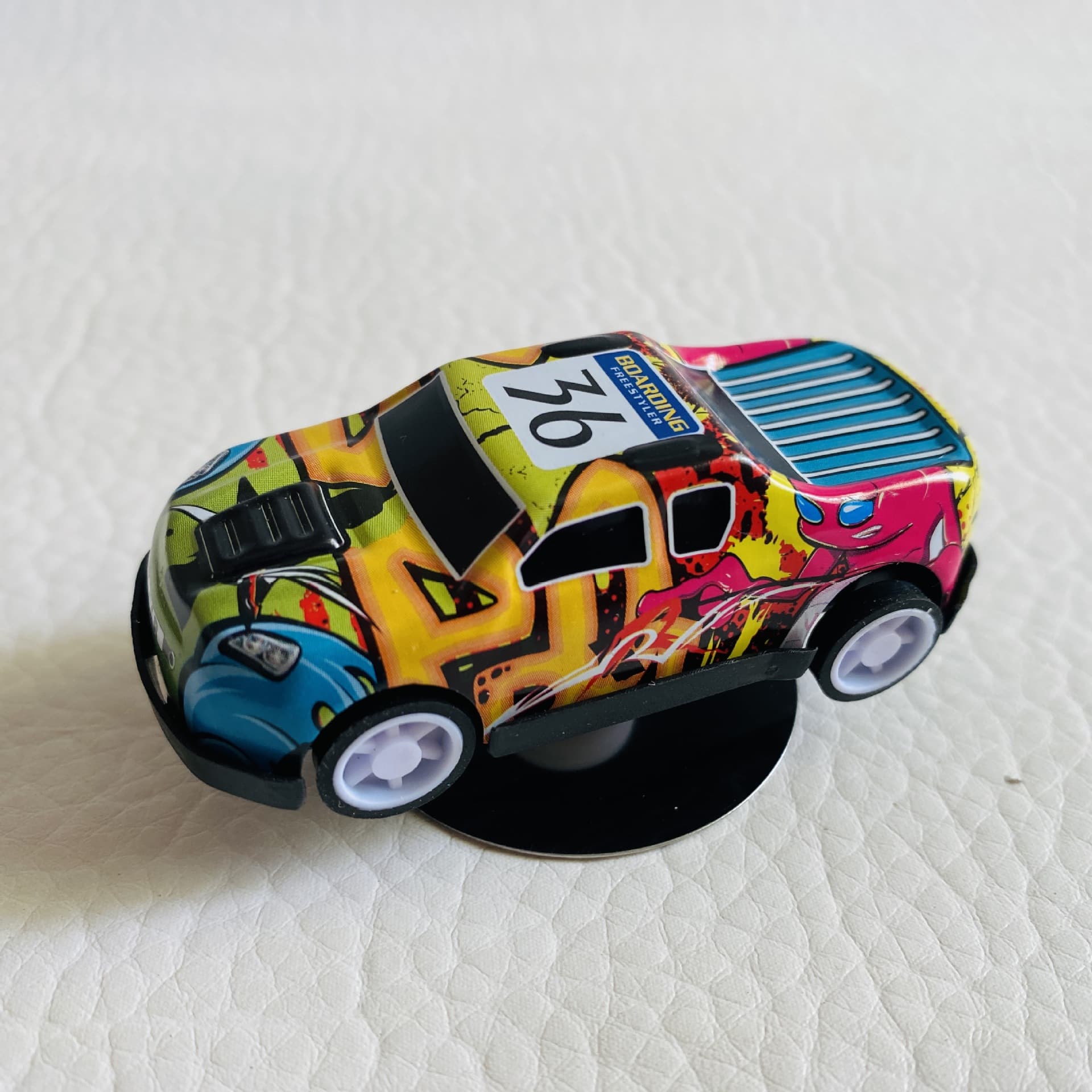 Alloy Metal Shell Tinplate Model Car Graffiti Small Car Children's Toy Vehicle Rotating Ornament Car Decoration Accessory