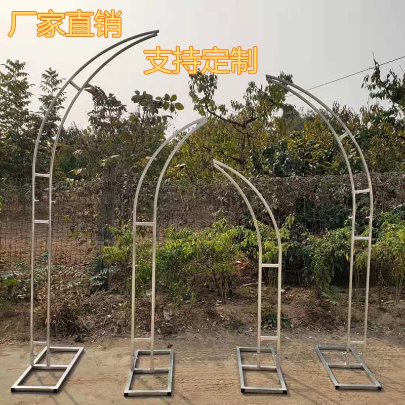 New wedding props wrought iron horn door outdoor wedding scene layout ivory door horn door background decorative shelf