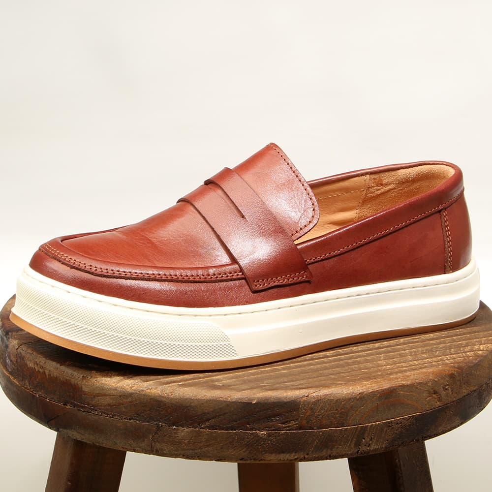 139-4 Washed Horsehide Loafers Slip-On Men's Shoes Vintage Distressed Leather Casual Shoes Sneakers
