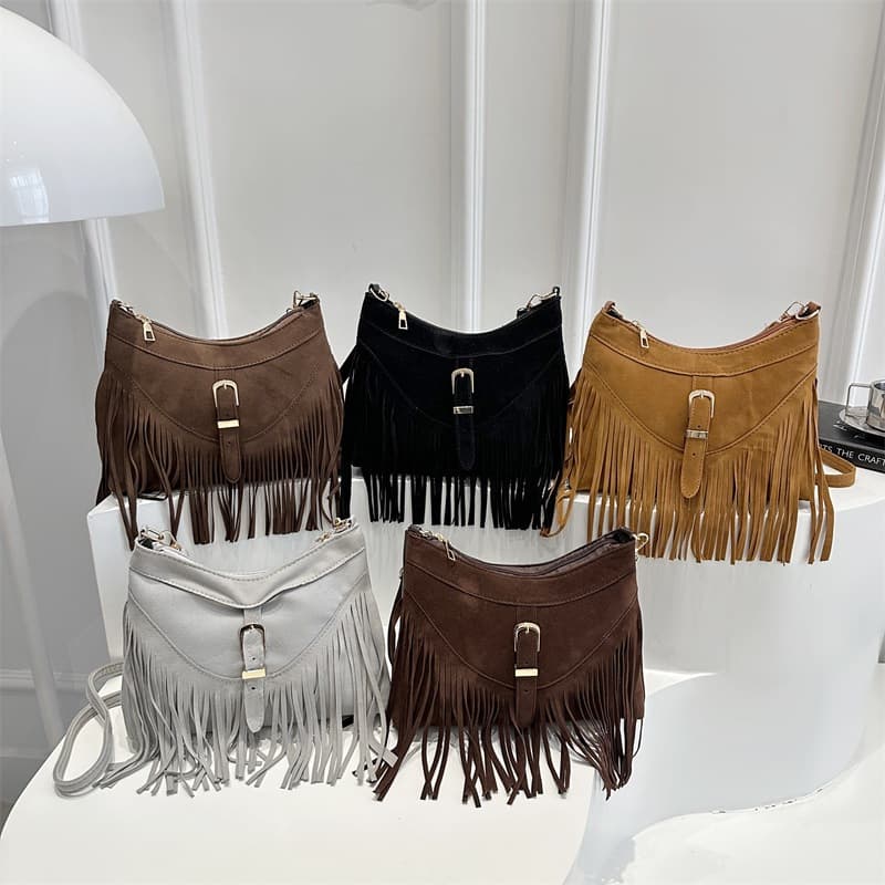 Vintage Commuter Motorcycle Fringe Bag for Women 2025 New Style Leather Buckle Matte Shoulder Bag Crossbody Bag Trendy