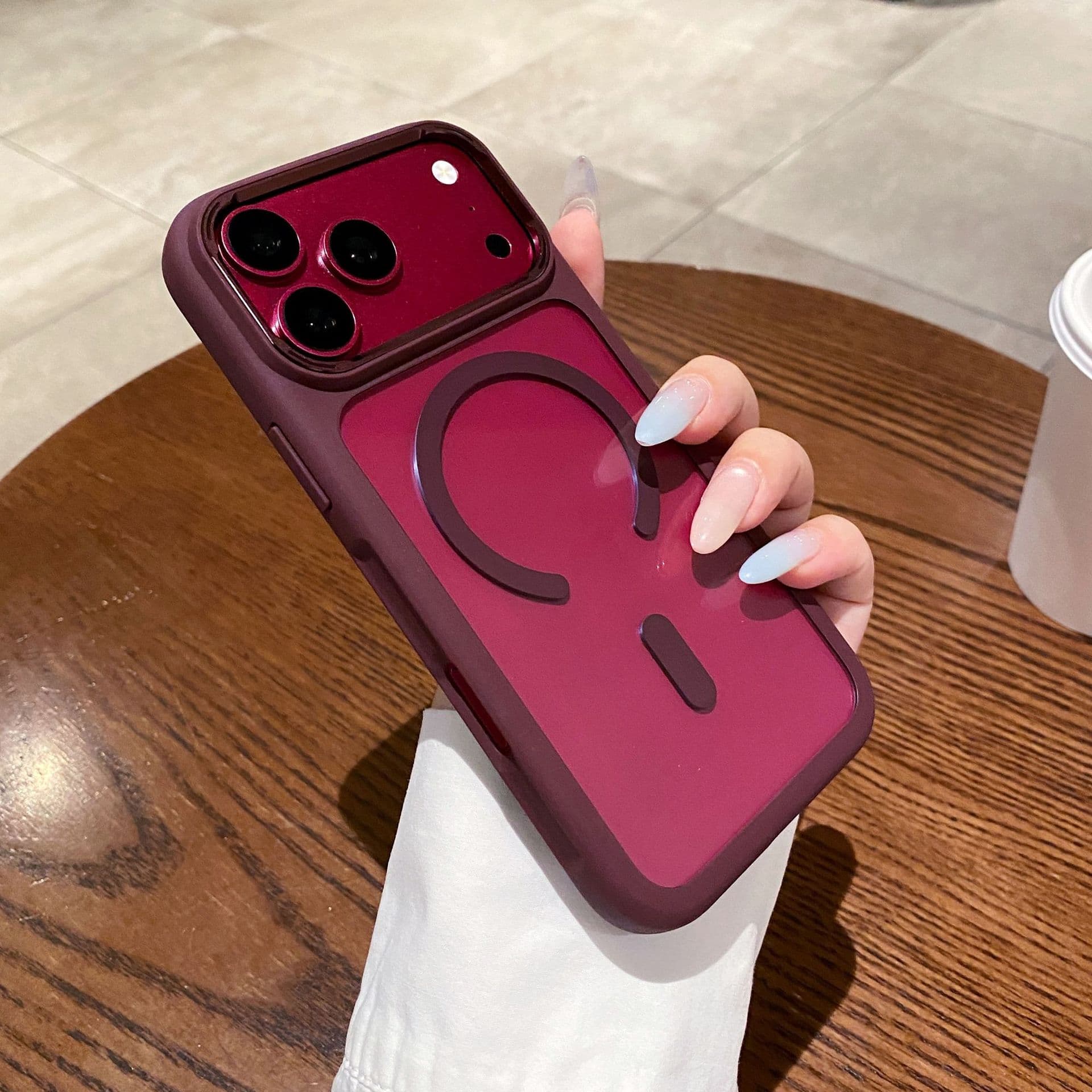 Contrast color suitable for iPhone18promax mobile phone case, magnetic groove frame, Apple 18pro protective cover, anti-fall