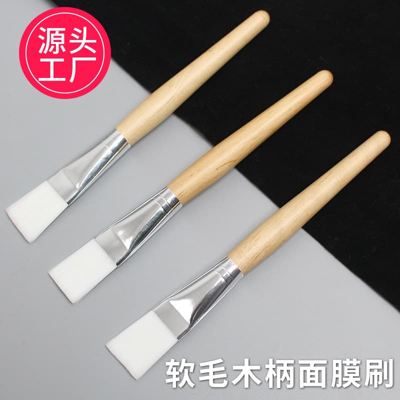 Beauty Brush Long Handle Wooden Stick Makeup Brush Cosmetic Tool for Masking Powder Blush Foundation Loose Powder Brush
