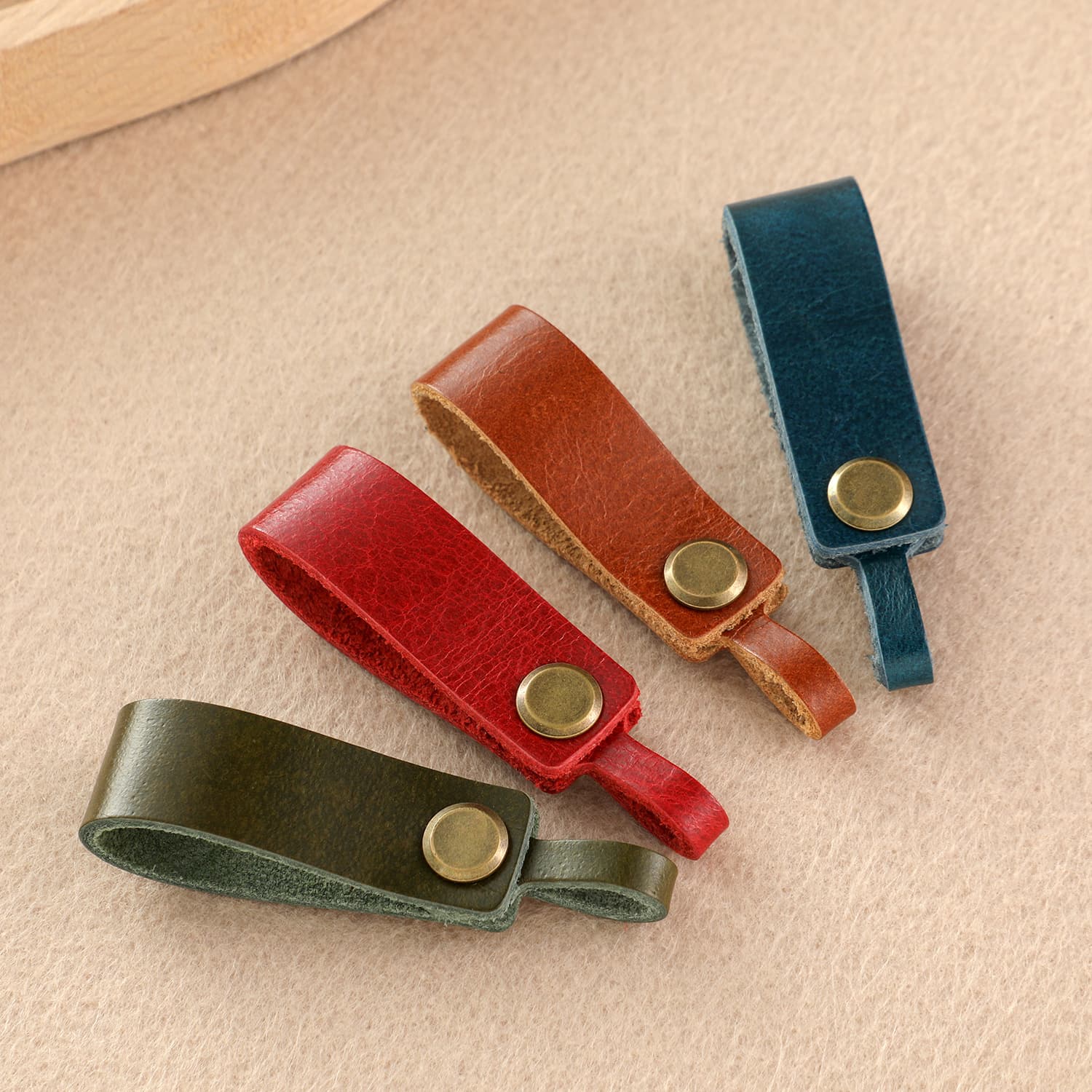 First-layer cowhide leather electric motorcycle car keychain car remote control pendant creative personalized chain ring