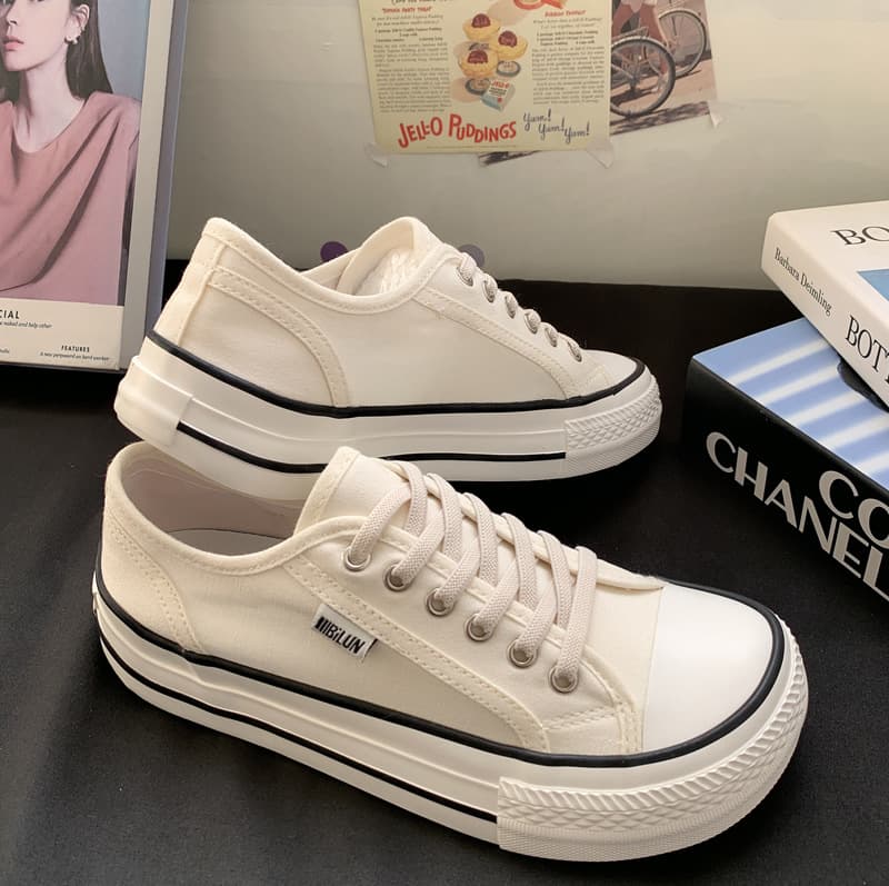2026 spring and summer new wide version mango toe elastic band front and rear hip canvas shoes for women, light and breathable white sneakers