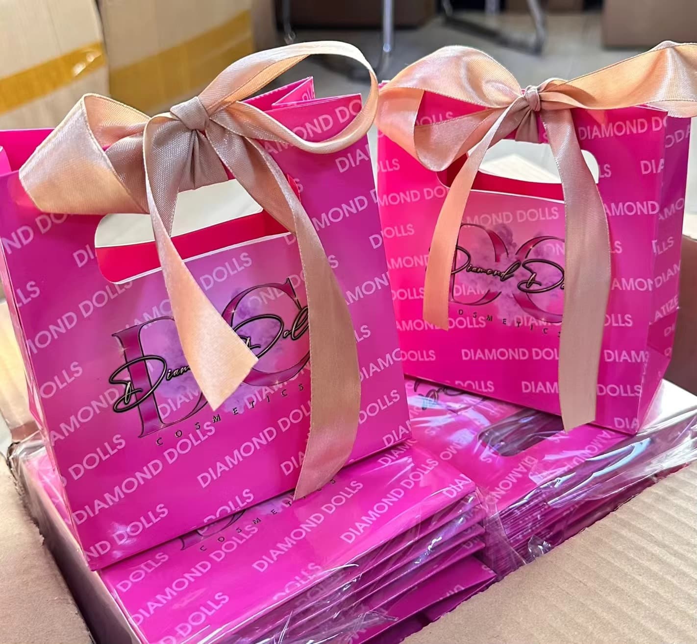 Yisheng Packaging Bag Paper Bag Customized Gift Bag Small Business Packaging Paper Bag with Your Own Logo