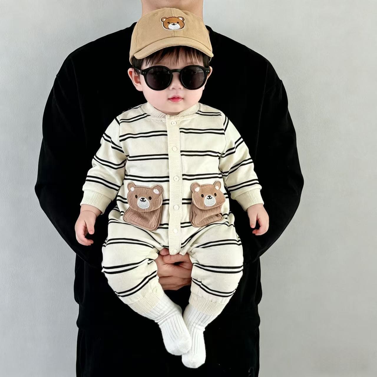 Black and white striped baby jumpsuit with pockets, simple and cute baby round neck rompers, solid color autumn outing clothes
