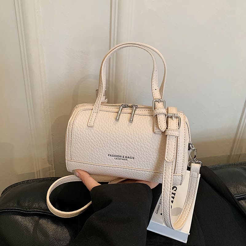 New Women's Bag Fashion Trendy Large Capacity Handheld Shoulder Bag High-Quality Texture Ladies Crossbody Bag Retro Versatile