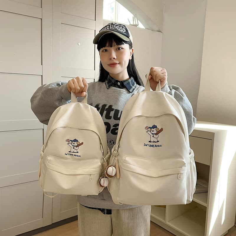 Large student schoolbag, good looks, simple female large capacity backpack, junior high school party backpack, casual, casual and versatile