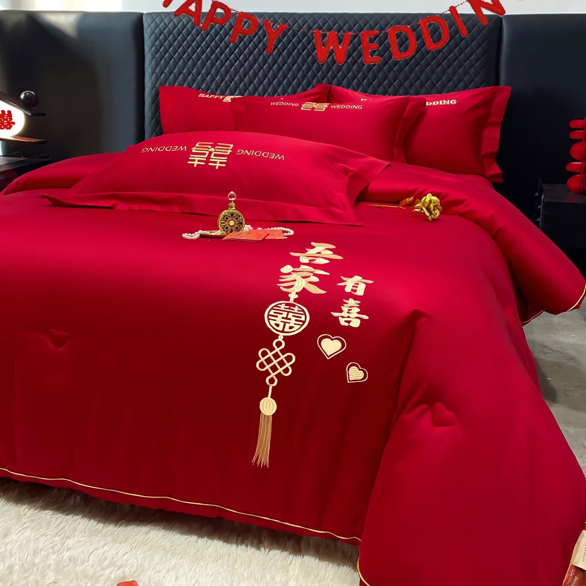 High-end bright red quilt core, soybean quilt for festive occasions, extra-thick 5kg autumn/winter quilt for dowry or gift, double wedding quilt.