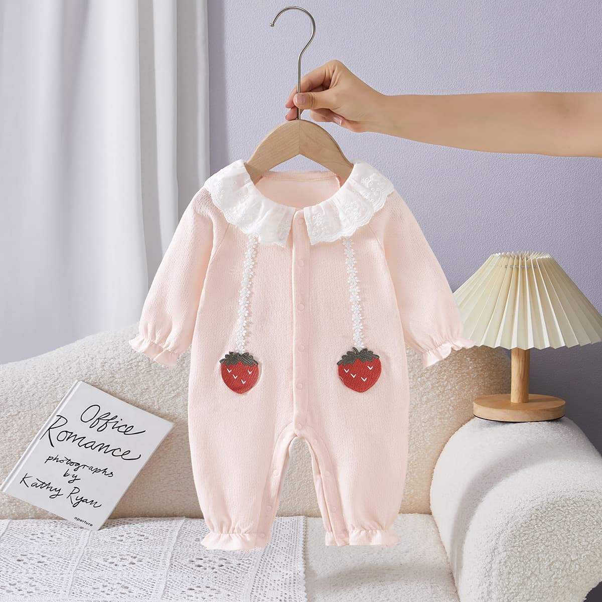 2025 Autumn New Baby Girl Onesies Front Button Baby Harness Cartoon Little Strawberry Girls Outing Romper