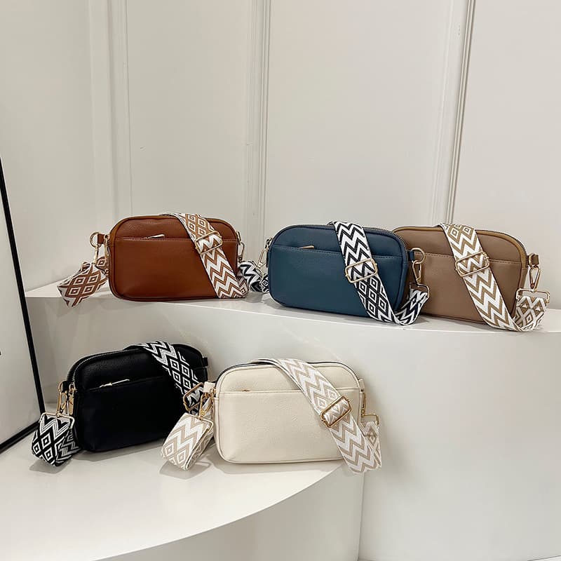 2024 Fall/Winter New Minimalist Versatile Small Square Bag, Premium Feel, Niche Design, Fashionable and Exquisite, Single-Shoulder Crossbody Bag