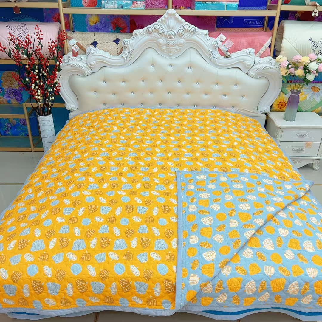 All-Season Thickened AB-Side Bed Cover, Three-Layer Double-Sided Anti-Slip Tatami Bed Cover, Dirt-Resistant Bedspread