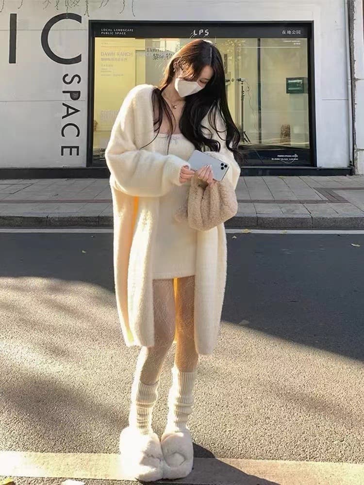 2024 Autumn Winter Lazy Loose Over-the-Knee Mid-Length Thickened Pure Desire Faux Mink Velvet Knitted Sweater Cardigan Jacket for Women