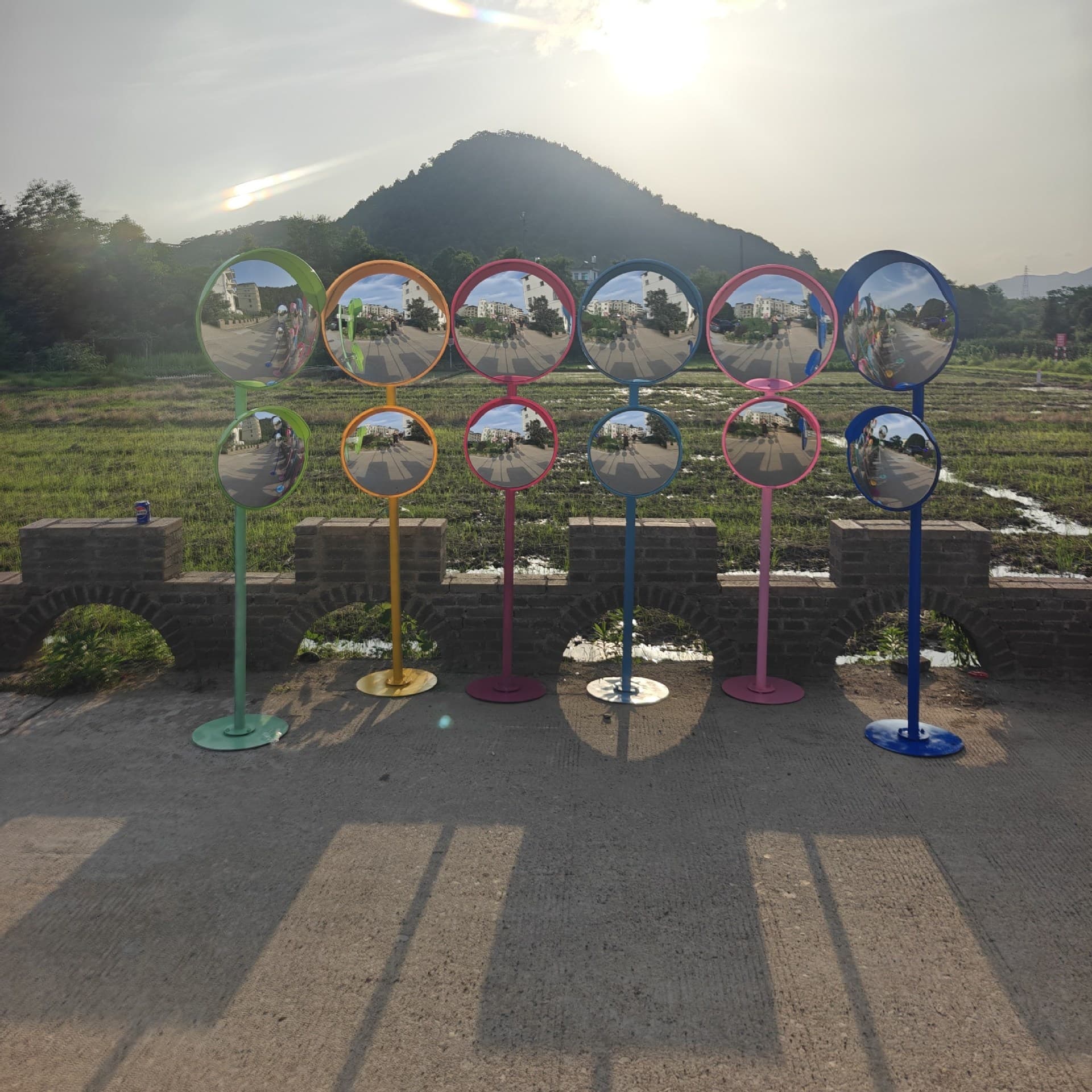 Trending Check-in Mirror High-Definition Indoor and Outdoor Traffic Wide-Angle Mirror Convex Mirror Road Corner Curve Mirror Reflective Mirror Concave-Convex Mirror