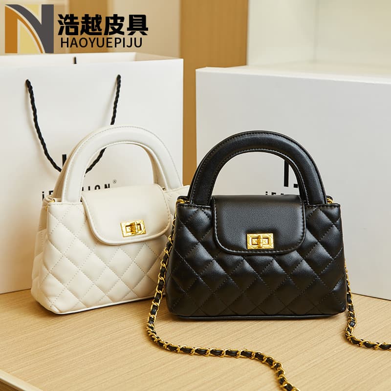 Spring and Summer 23k New Handbag 2025 Fashion Rhomboid Shoulder Bag Chanel Kelly Bag Chain Crossbody Bag for Women