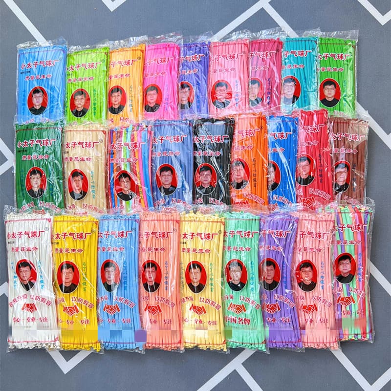 Internet celebrity Bobo shape long balloon cartoon magic decoration thickened candy color little prince 260 long strip wholesale