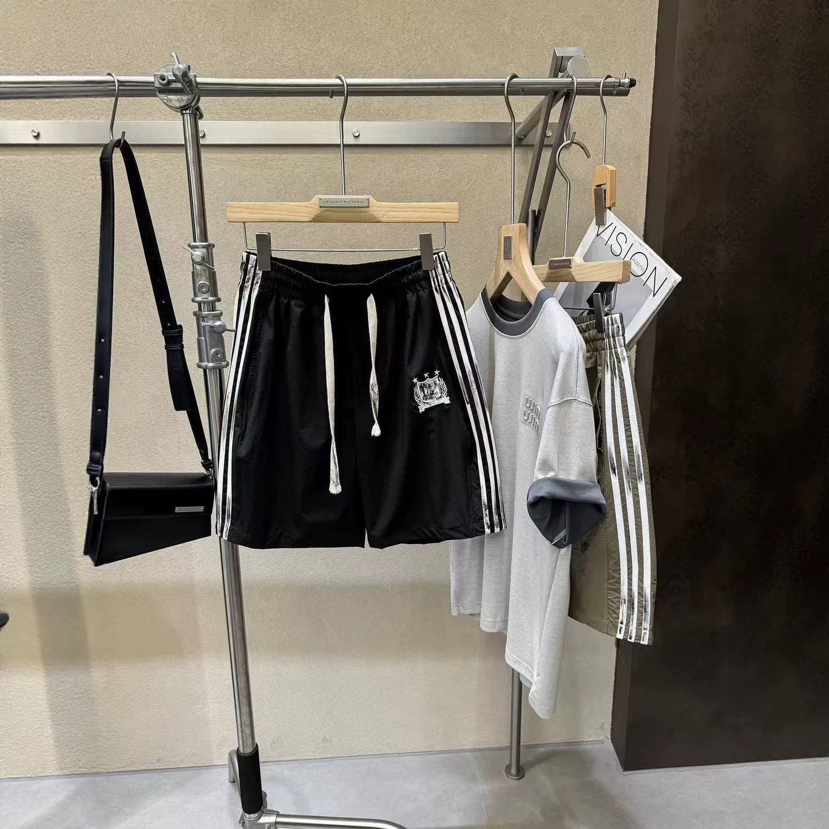 0605-145 DU Supply 200 Pieces! Exclusive Offer! First Come, First Served! Men's Shorts 96055