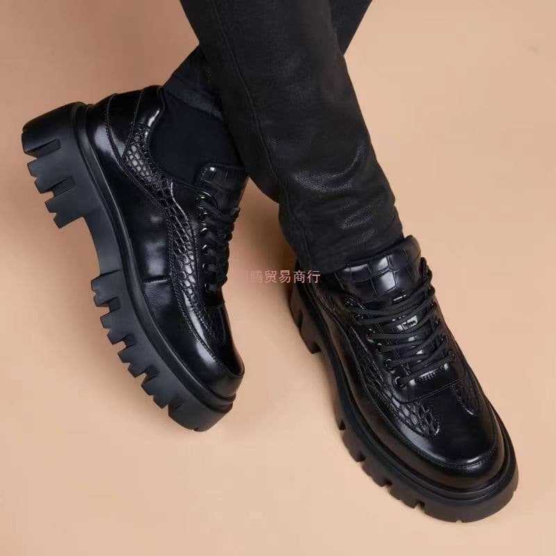 Men's platform leather shoes, height-increasing, British style, new popular casual high-end men's shoes, versatile and sophisticated leather shoes.