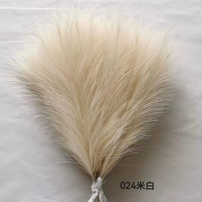 Ready stock cross-border artificial pampas grass, simulated feathers for wedding props, garden simulation decor, reed feathers wholesale