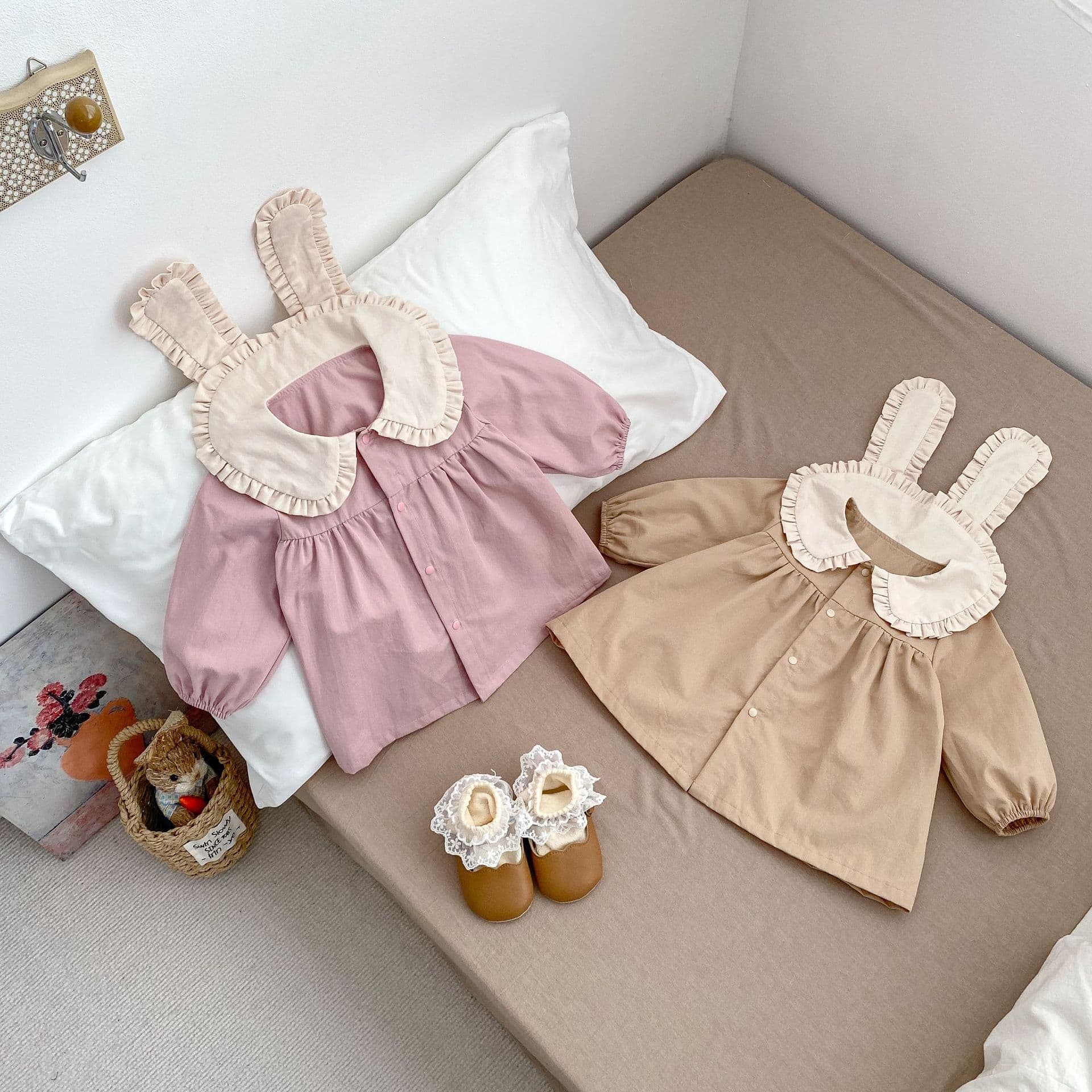 Spring New Arrival Baby & Kids Clothing: Adorable Girl's Rabbit Ear Lapel Versatile A-Line Cardigan Trench Coat
