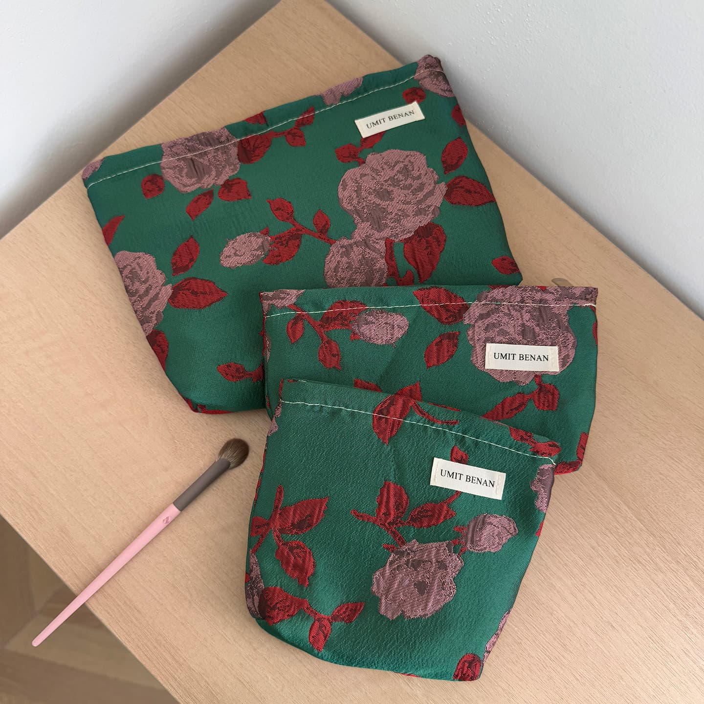 National style retro embossed flower cosmetic bag for women large capacity portable coin storage bag liner bag portable clutch bag