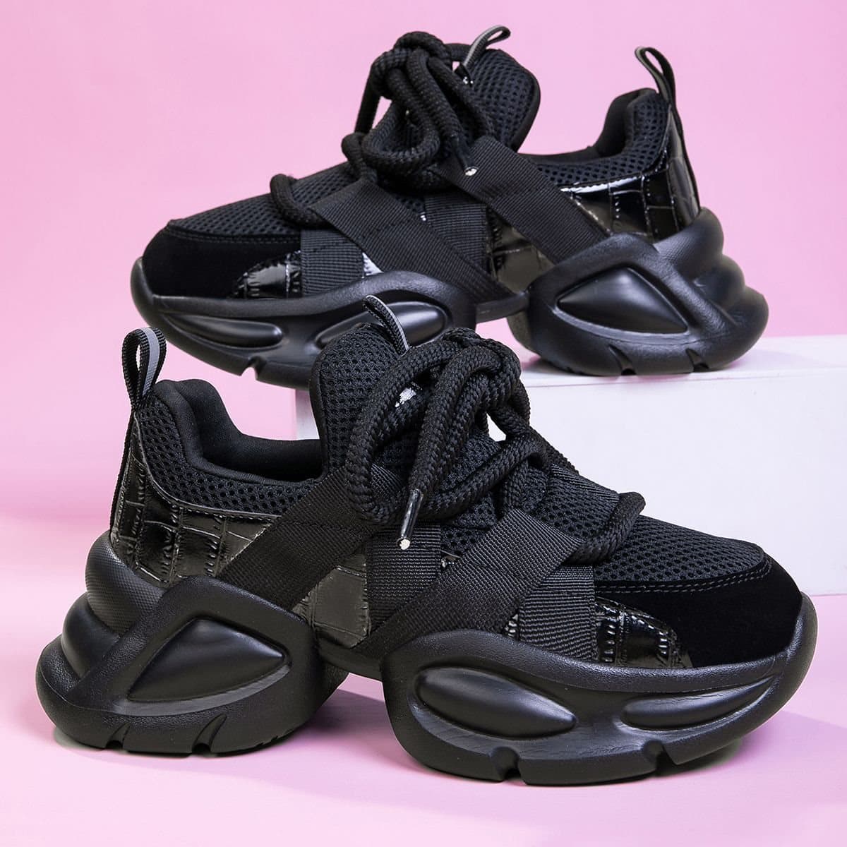2025 New Autumn Women's Shoes Breathable Lightweight Thick-Soled Casual Sneakers Mesh Height-Increasing Dad Shoes Fashion