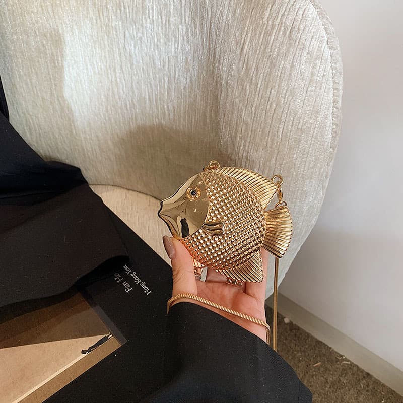 Mini Metal Crossbody Bag Women's 2025 New European and American Fashion Small Fish Shape Red Bag Cute All-match Chain Bag