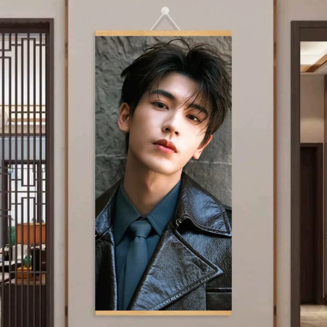 Zhang Linghe's living room star posters dormitory surrounding photos hanging paintings decorative paintings