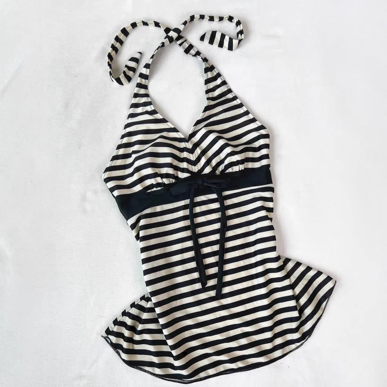 Black and White Striped Color-Block Summer V-Neck Halter Vest Top for Women, American Trendy Design, Fitted and Simple
