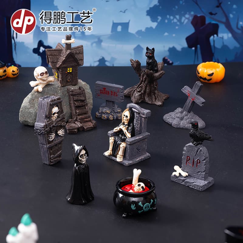 Halloween mini ornaments skull mummy resurrection ghost festival horror resin ornaments home desktop creative decorations