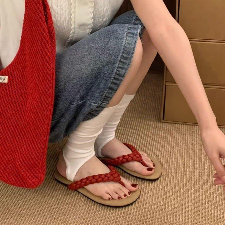 Women's Flip-Flops 2026 Summer Ins Trendy Wedge Heel Outdoor Beach Fashion Height-Increasing Thick-Soled Thong Sandals