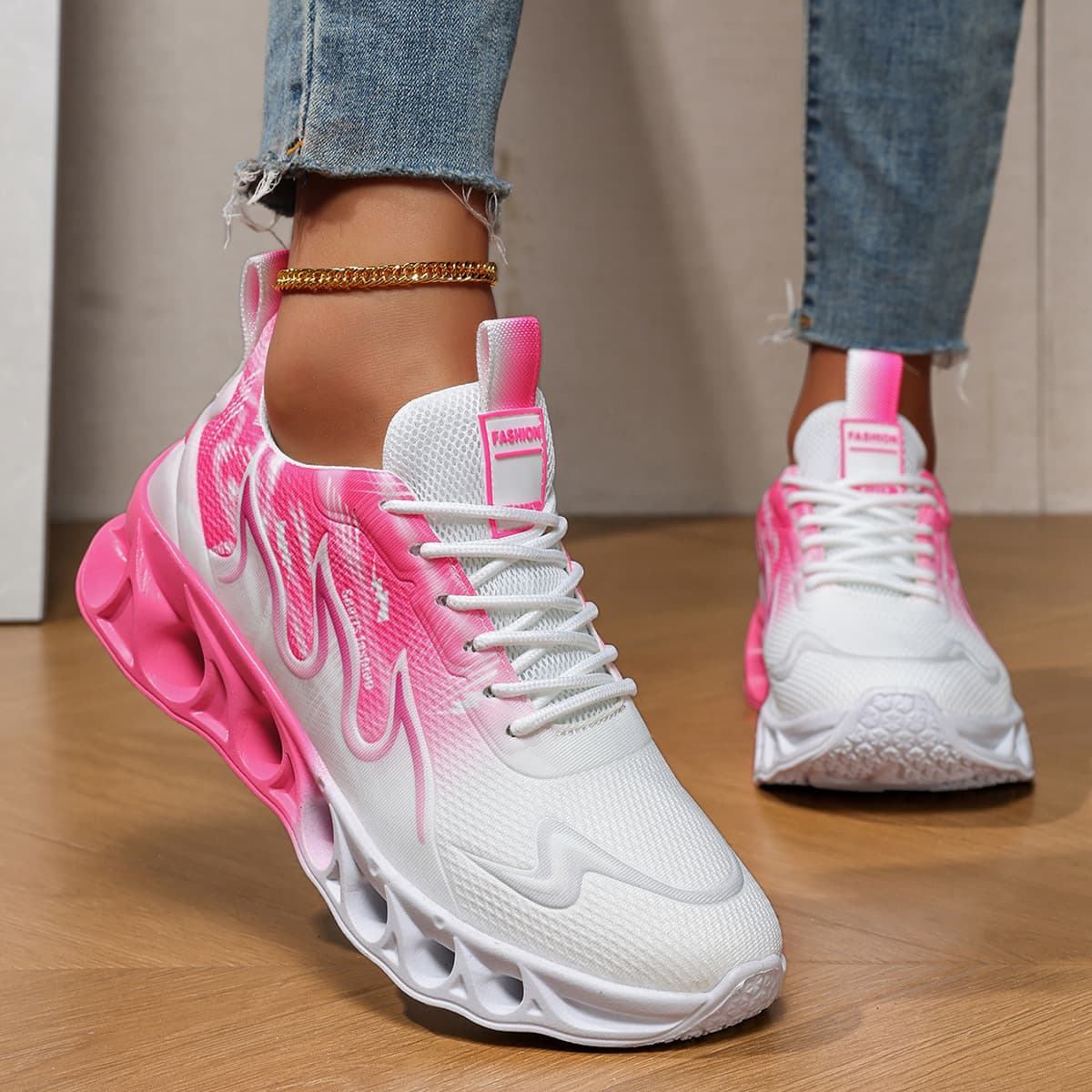 2025 Summer New Outdoor Casual Sports Shoes for Men and Women Breathable Mesh Sports Shoes Multi-Function Running Shoes