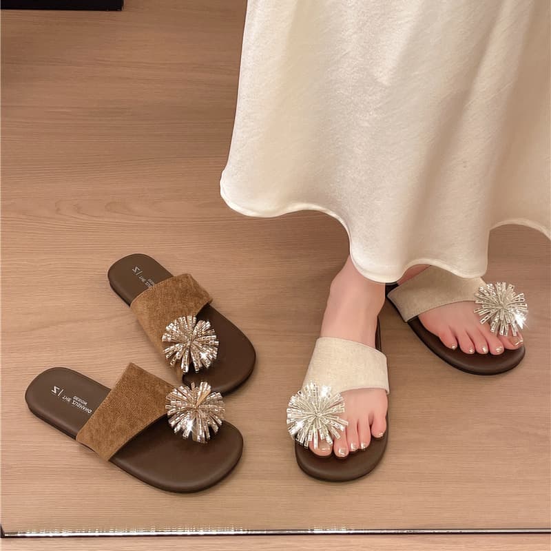 Firework Rhinestone Toe Strap Sandals for Women Summer 2026 New Stunning Versatile Flower High-End Slides