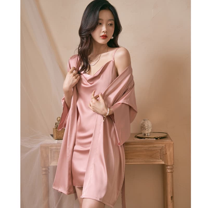 Sexy Long Sleeve Ice Silk Robe Set Women's Thin Pure Desire Swing Neck Strap Sleep Dress High-End Feeling Sleepwear Breathable