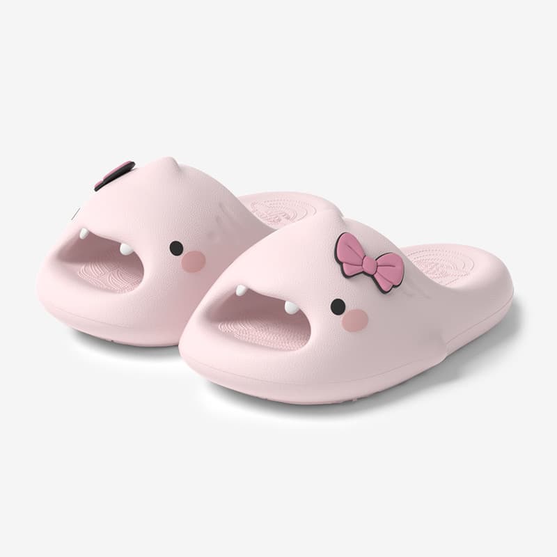 EVA Cartoon Little Cute Shark Slippers Women Summer 2025 New Fun Cute Indoor Sandals Beach Slippers