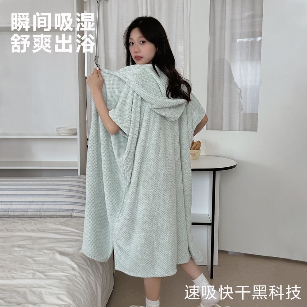 Hooded Bath Towel Poncho Dress for Women, Cute Cape Bathrobe, Wearable Swim Wrap with Hood