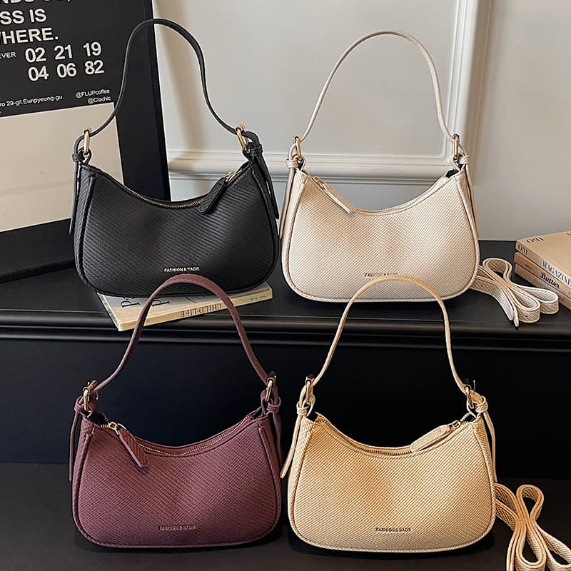 Korean Style Fashion Crescent Bag for Women 2026 Spring New Underarm Bag High Aesthetic Personality Casual Handbag Shoulder Bag
