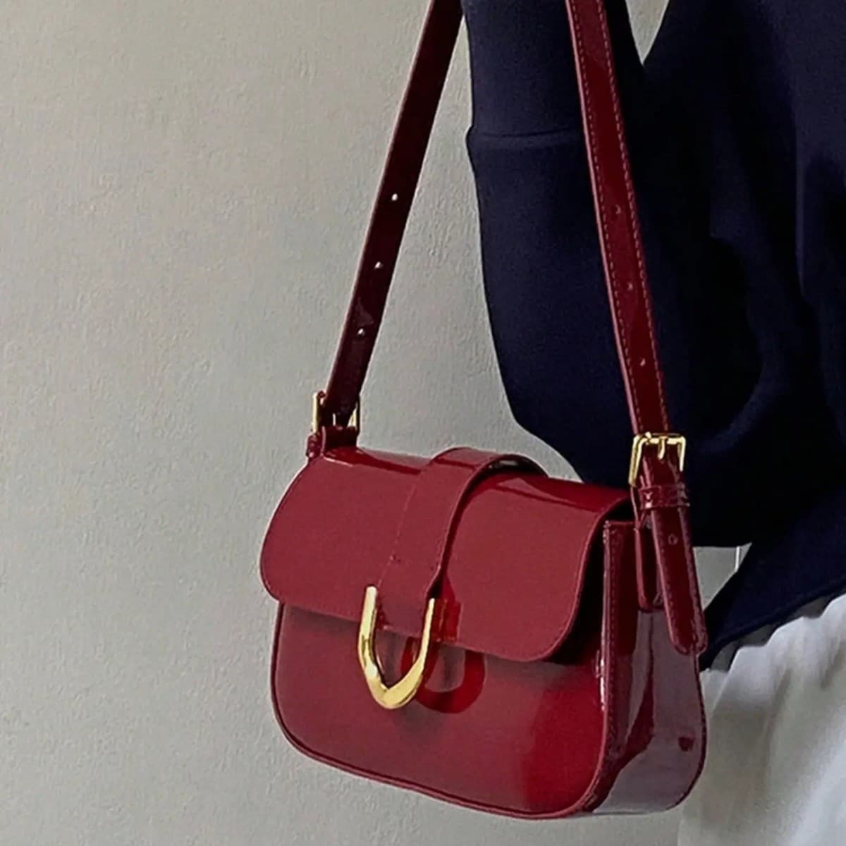 New stylish underarm bag, high-end versatile shoulder and crossbody bag, French niche Korean-style small bag